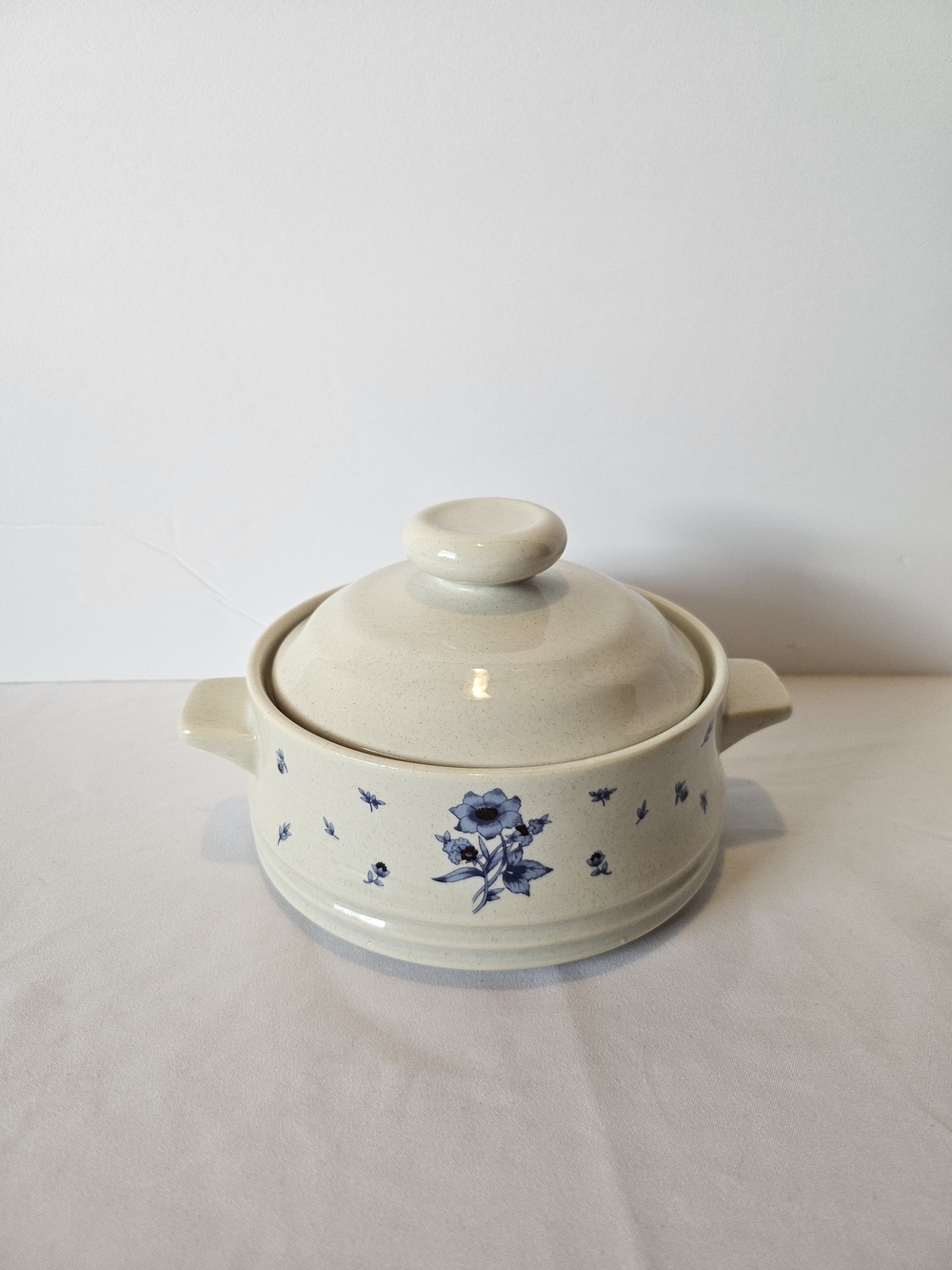 Vintage 1980s Versailles Bake Serve N Store Stoneware Dish Covered Lid- Japan